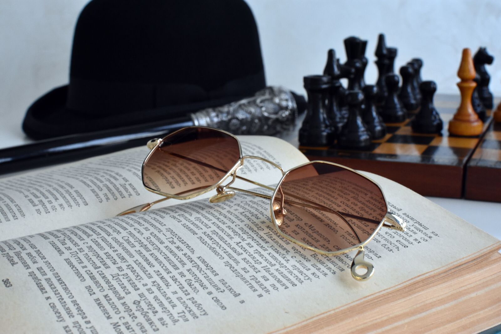 Nikon D3400 sample photo. Book, sunglasses, men accessories photography