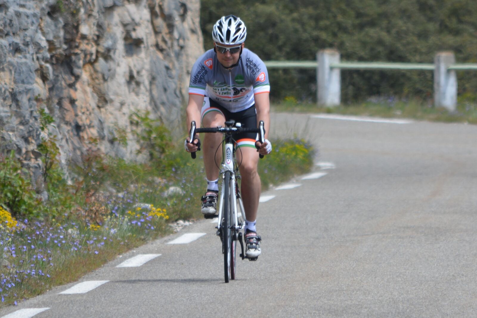 Nikon D5200 sample photo. Cyclist, sports, cycling photography
