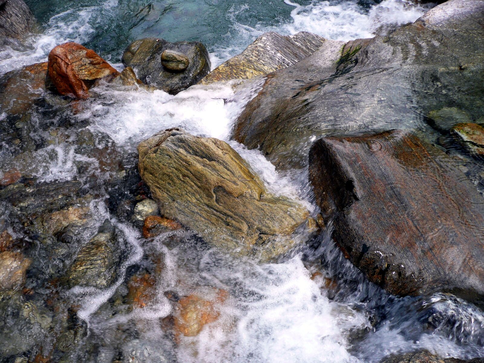 Panasonic DMC-TZ3 sample photo. Mountain stream, wild, verzasca photography