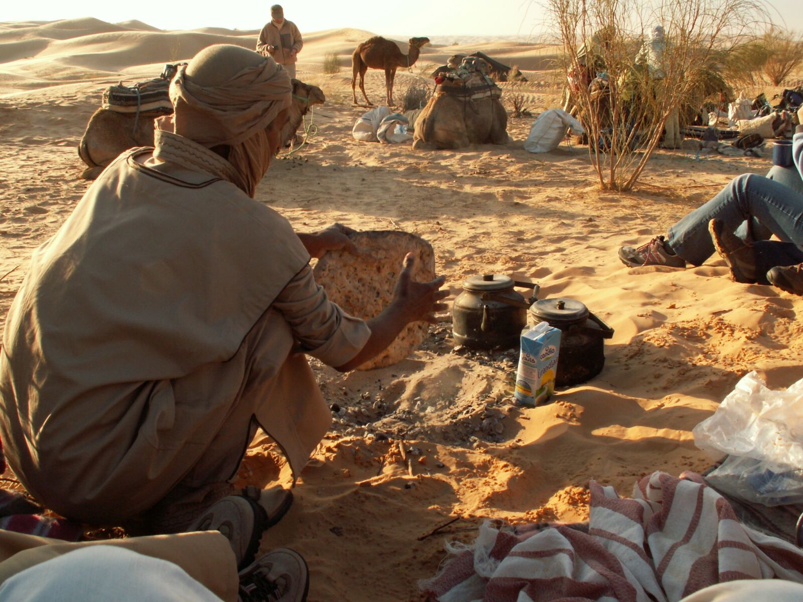KONICA MINOLTA DiMAGE Z5 sample photo. Desert, nomad, bedouin photography