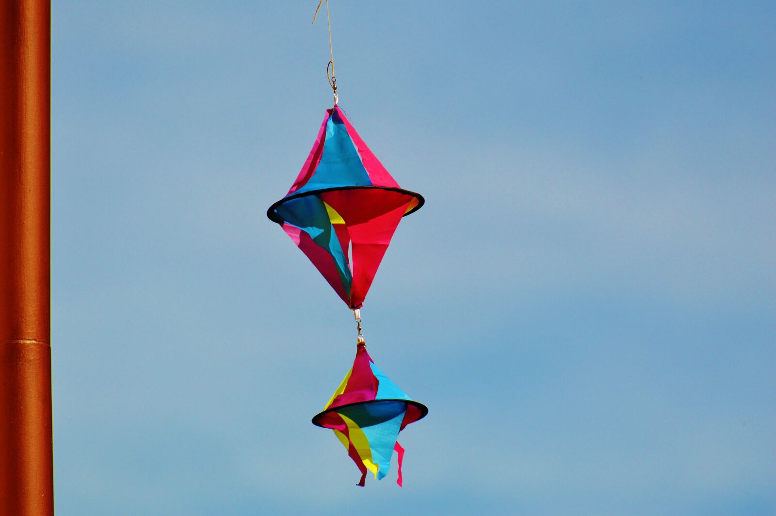 Nikon D3200 sample photo. Windspiel, colorful, turn photography