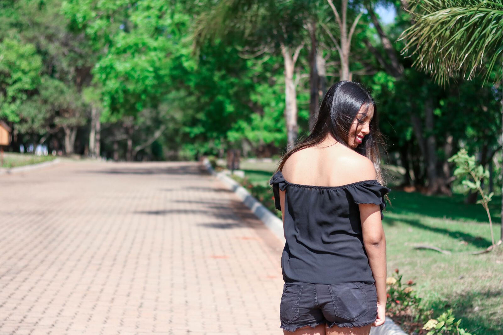Canon EOS 750D (EOS Rebel T6i / EOS Kiss X8i) sample photo. Woman, beauty, photo photography