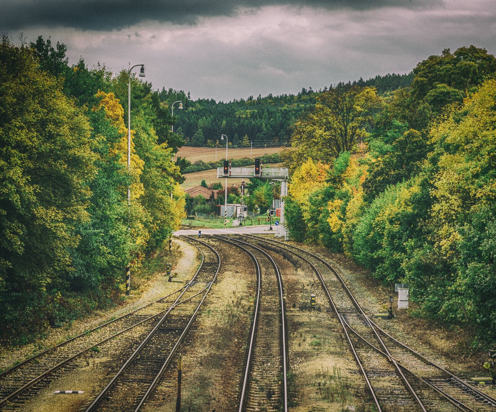 Canon EOS 700D (EOS Rebel T5i / EOS Kiss X7i) sample photo. Railway, track, station photography