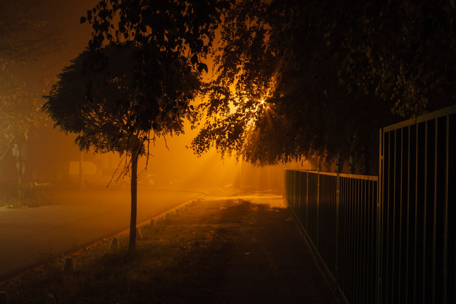 Canon EF-S 18-55mm F3.5-5.6 IS sample photo. Night, nighttime, nightshade, backlight photography