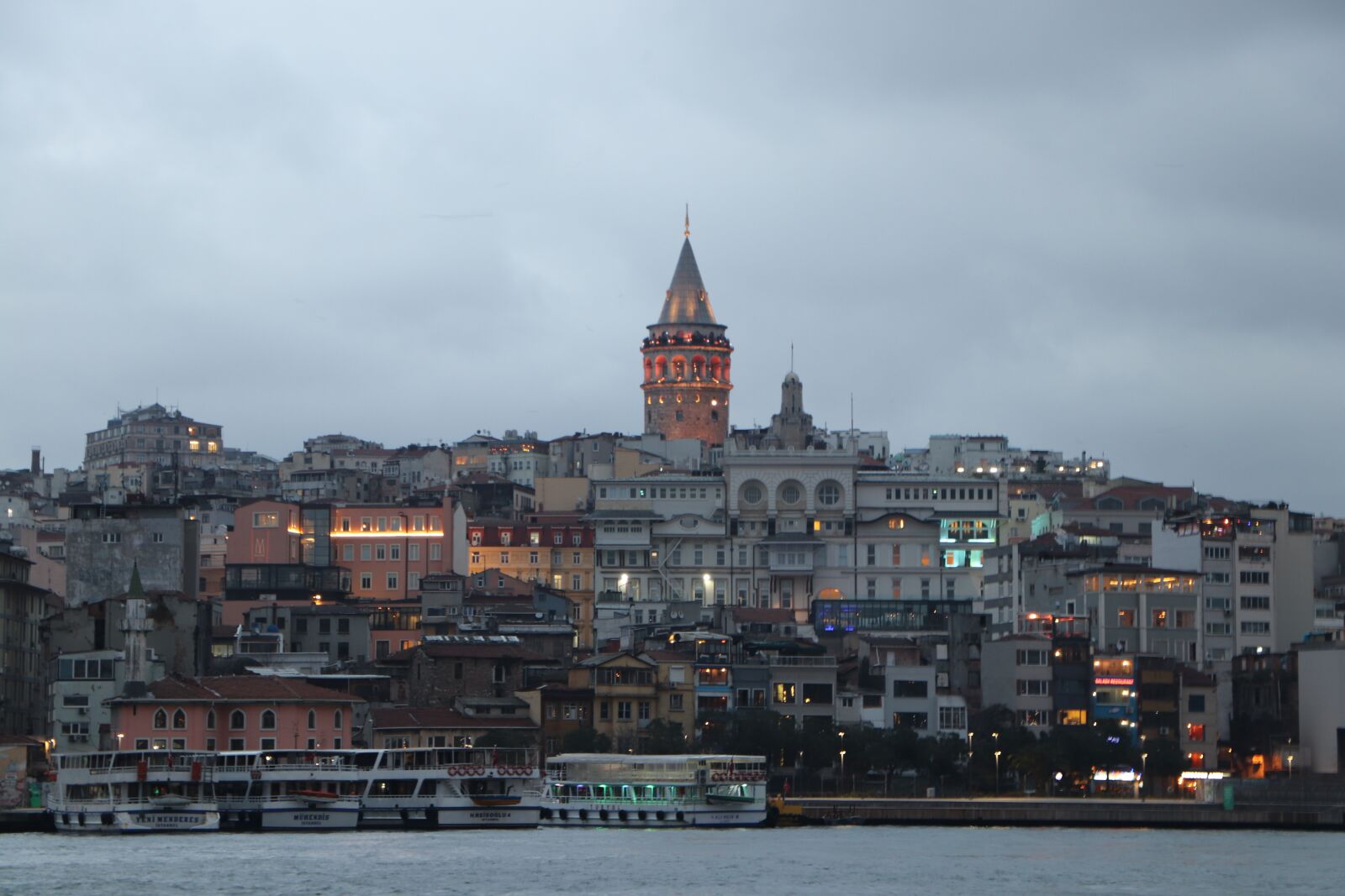 Canon EOS 77D (EOS 9000D / EOS 770D) sample photo. Galata, istanbul, eminönü photography