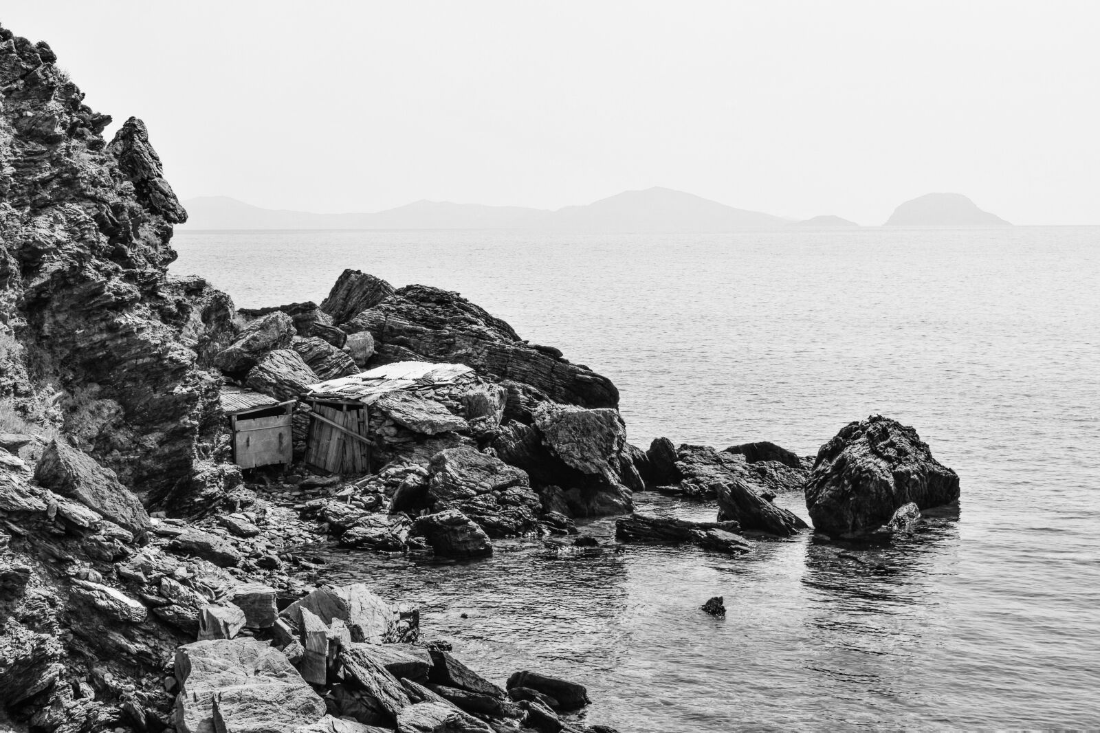Nikon D3300 sample photo. Coast, wild, rocks photography