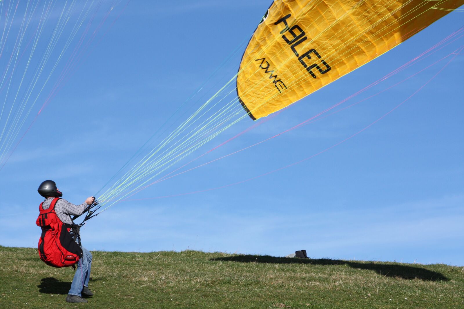Canon EOS 450D (EOS Rebel XSi / EOS Kiss X2) sample photo. Paragliding, flying, paraglider photography