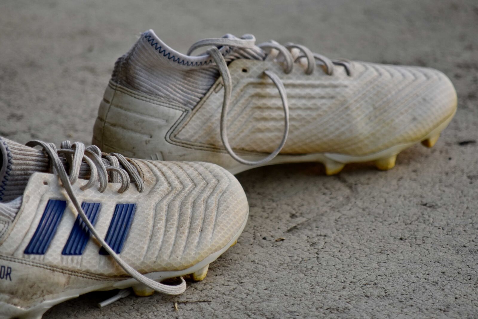 Nikon D5500 sample photo. Football, footwear, sneakers, leather photography