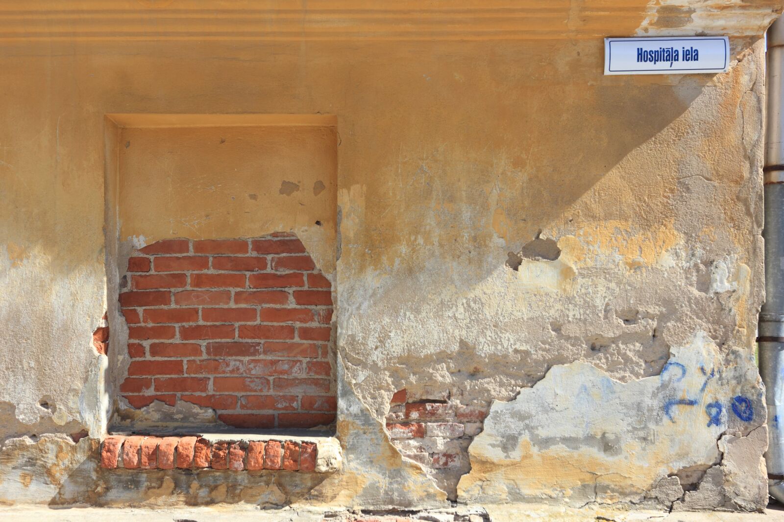 Canon EOS 550D (EOS Rebel T2i / EOS Kiss X4) sample photo. Latvia, daugavpils, fort photography
