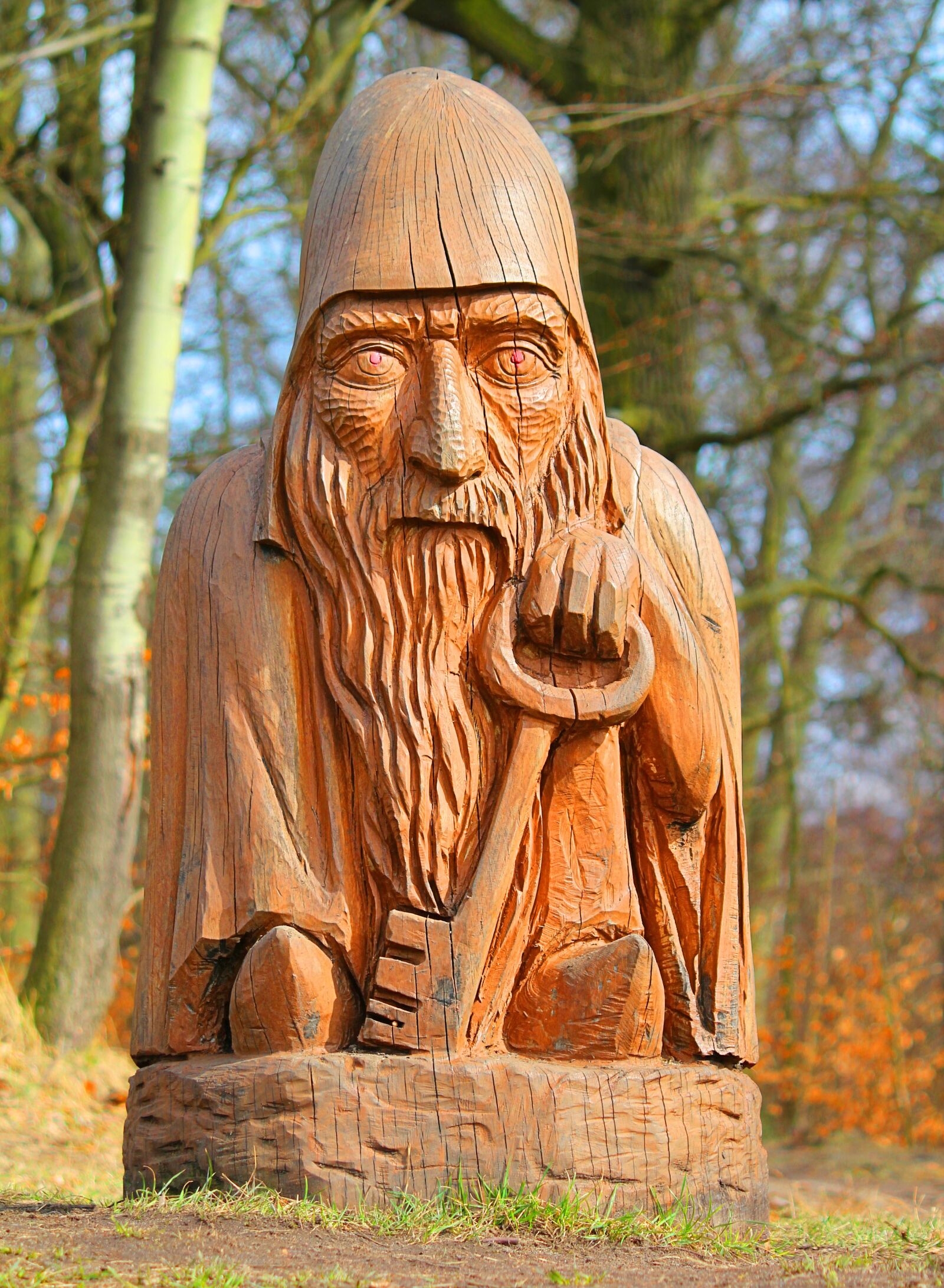 Canon EOS 550D (EOS Rebel T2i / EOS Kiss X4) sample photo. Statue, woodcut, wood photography