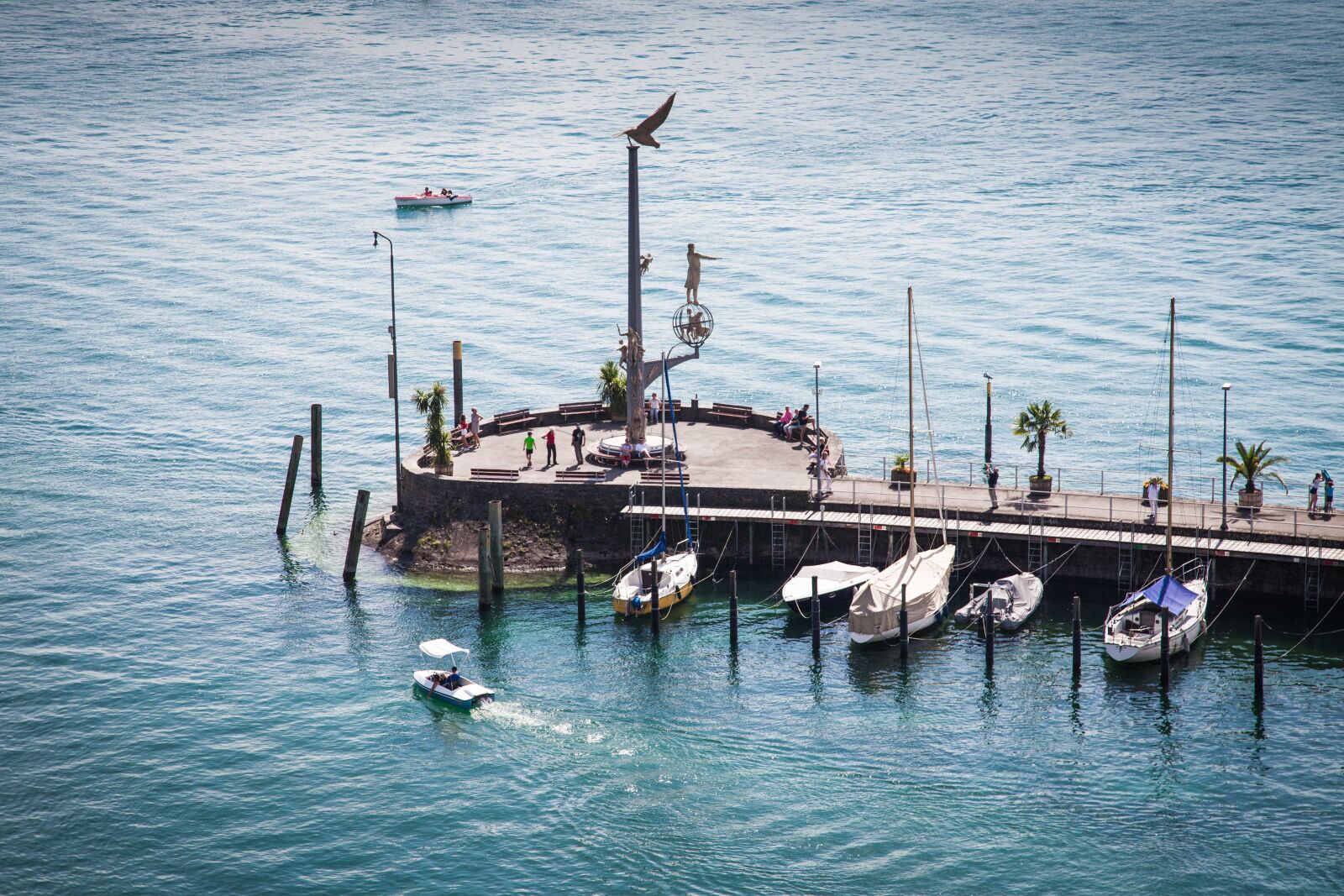 Canon EOS 5D Mark II sample photo. Meersburg, port, water photography