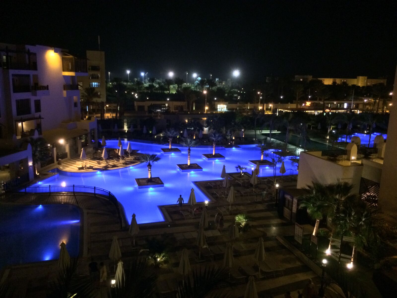 iPhone 5s back camera 4.15mm f/2.2 sample photo. Hurghada, steigenberger photography