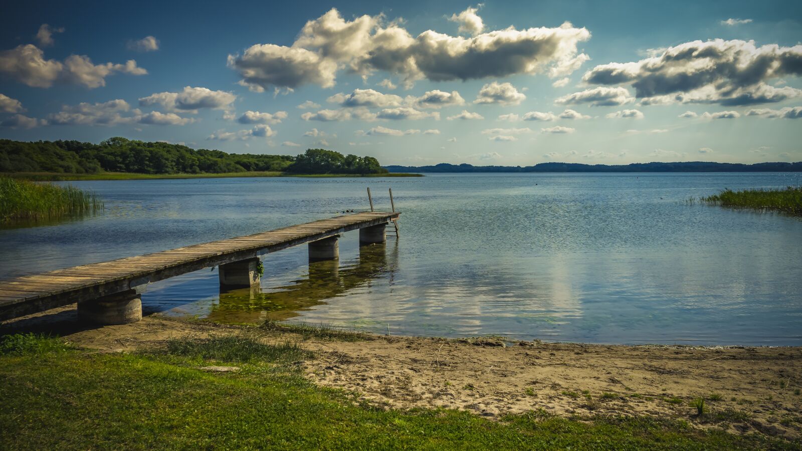 Sony a7 II + Sony FE 28-70mm F3.5-5.6 OSS sample photo. Web, waters, water photography