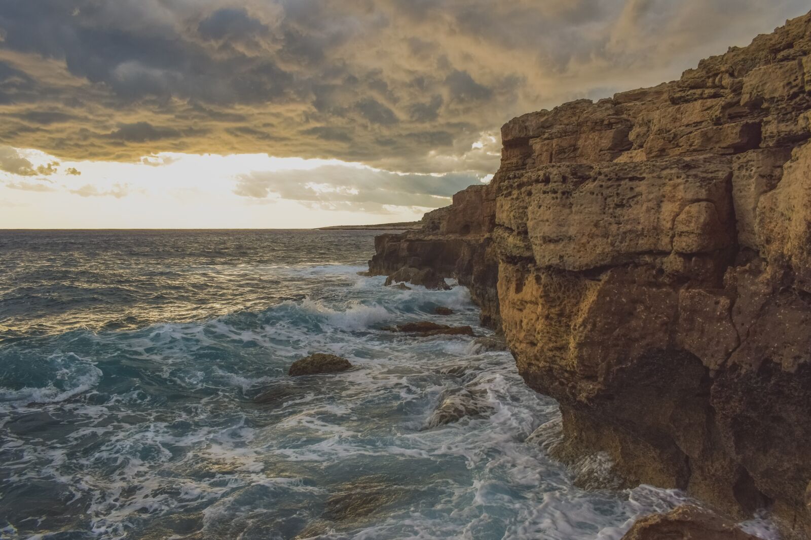 Nikon D3300 sample photo. Rocky coast, sea, waves photography