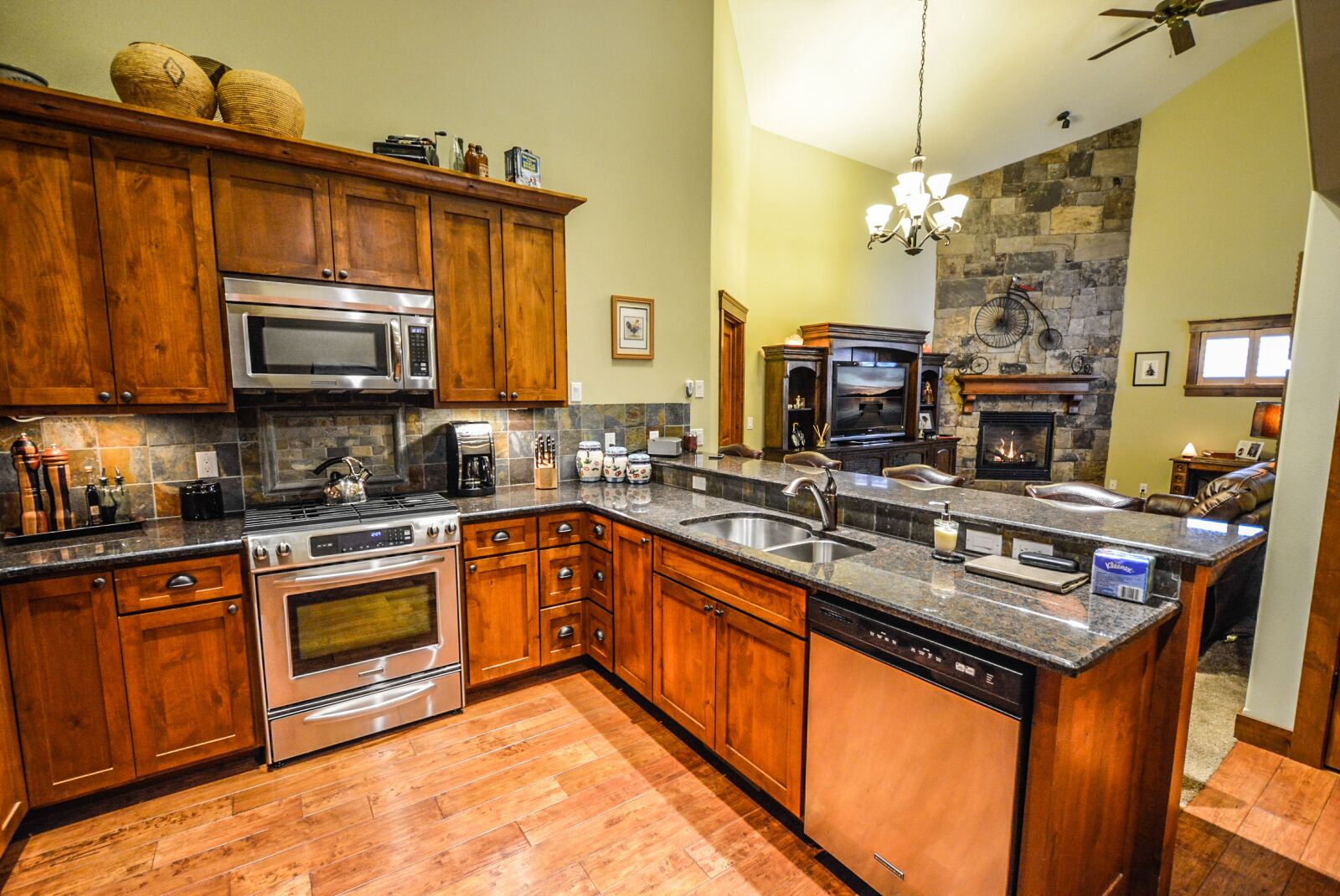Nikon D5200 sample photo. Kitchen interior, kitchen, real photography