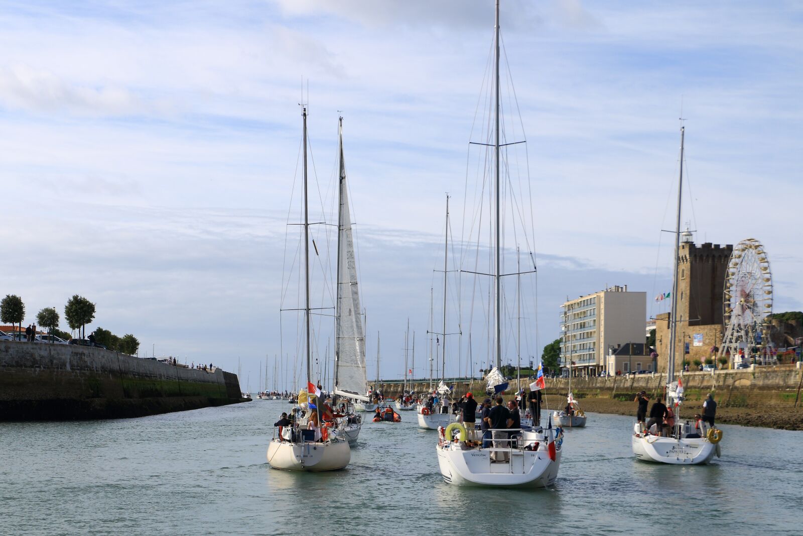 Canon EOS 70D sample photo. Ships, elizabeth, sea photography