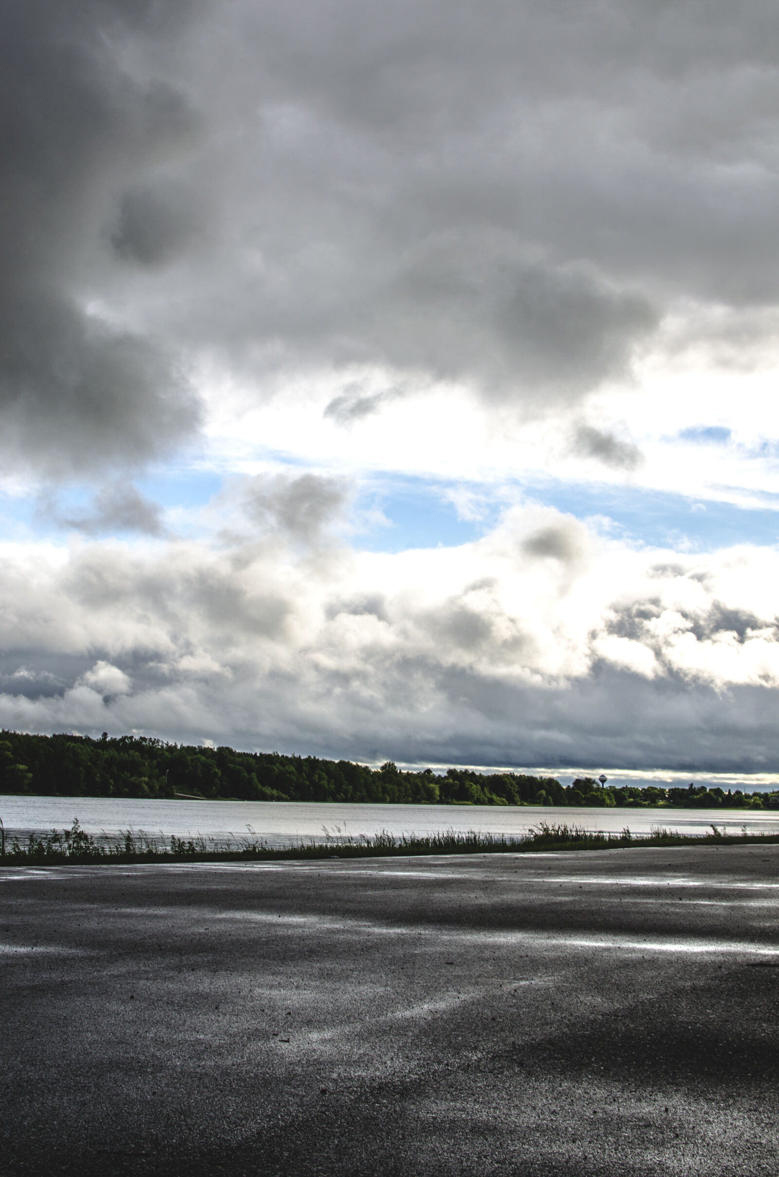 Nikon D5100 + Nikon AF-S DX Nikkor 35mm F1.8G sample photo. Clouds, landscape, pexels, river photography