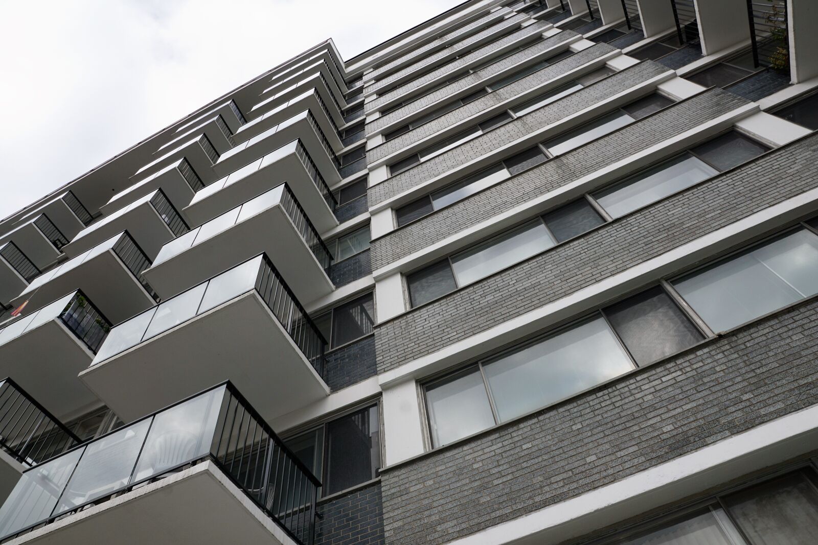 Sony ILCA-77M2 + Sony DT 16-50mm F2.8 SSM sample photo. Architecture, house, canada photography