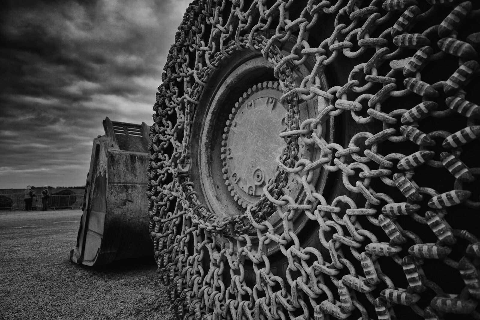 Fujifilm X-Pro1 sample photo. Tractor, tires, wheel photography