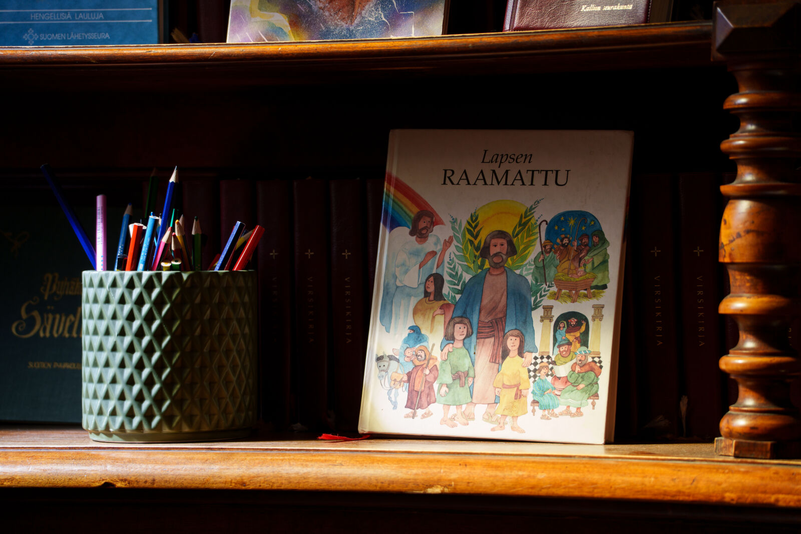 Tamron 50-300mm F4.5-6.3 Di III VC VXD sample photo. Bible for children photography