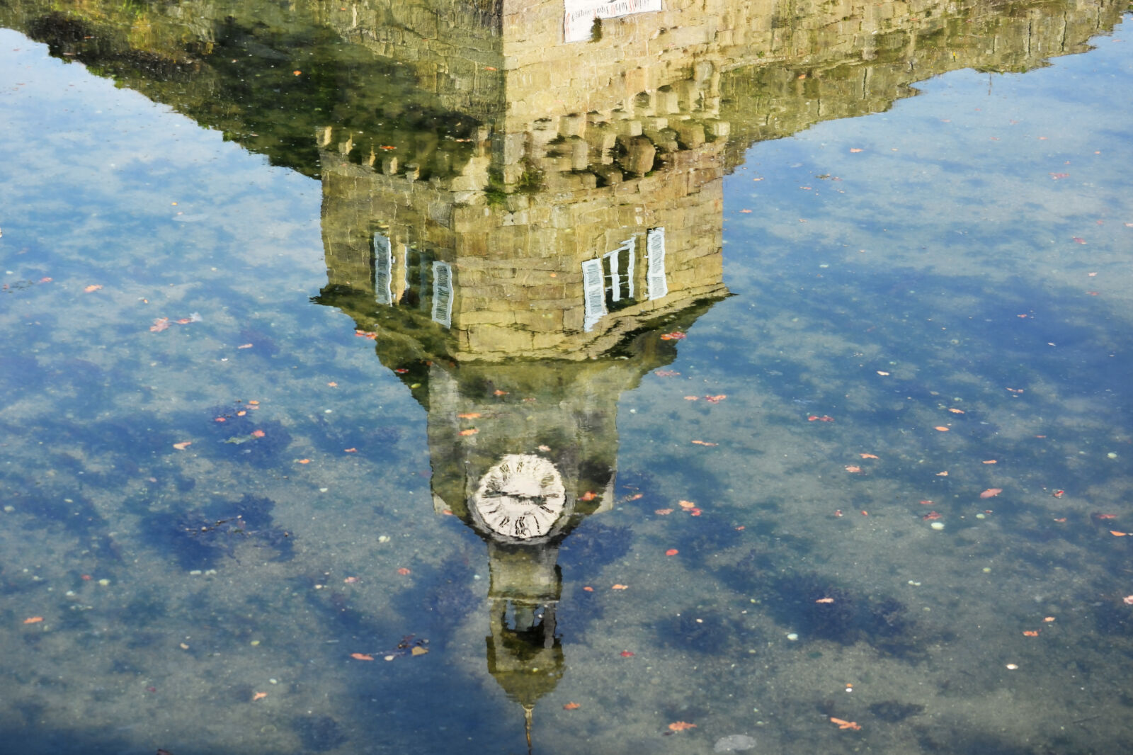 Nikon D5200 sample photo. Architecture, beffroi, eau, heure photography