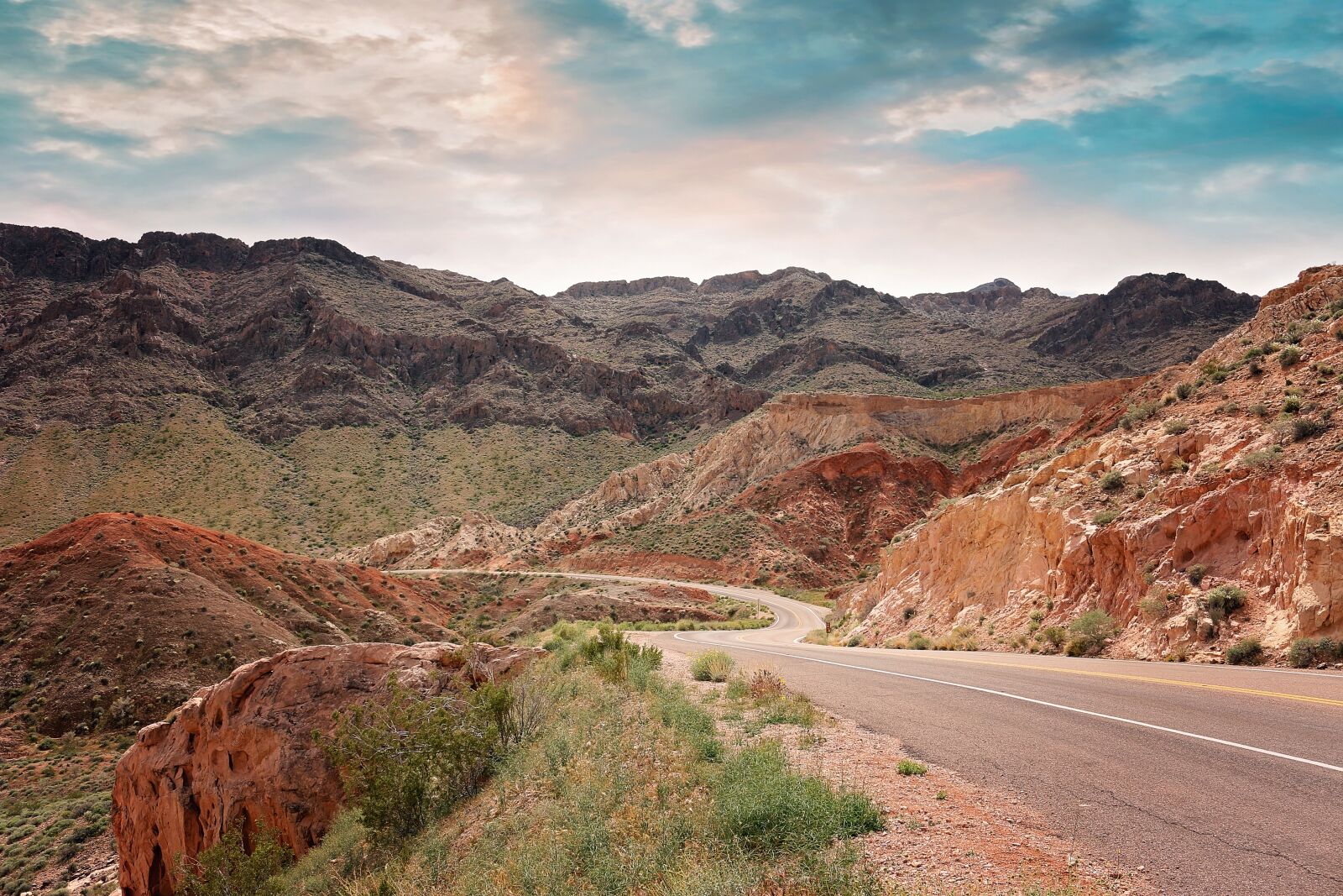 Canon EOS 70D sample photo. Hiking, hoover dam, lake photography