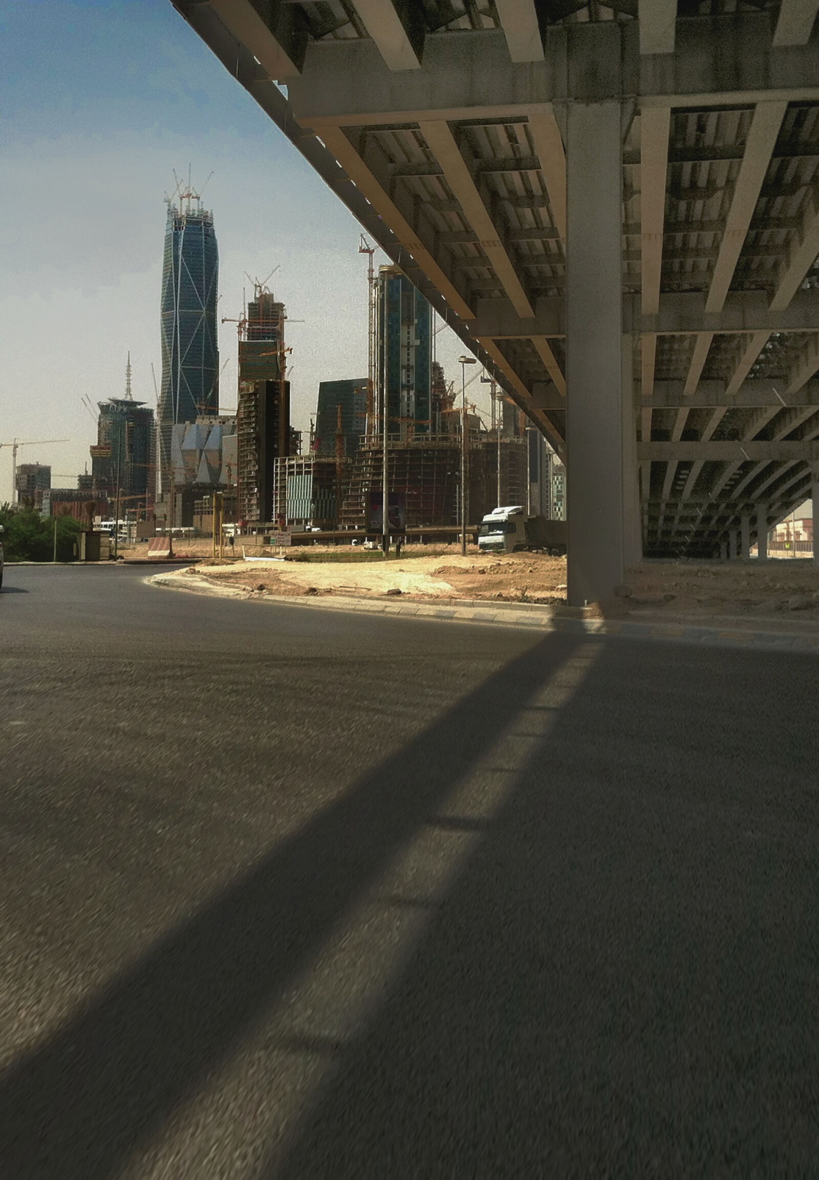 Apple iPhone 4 sample photo. Bridge, building, buildings, city photography