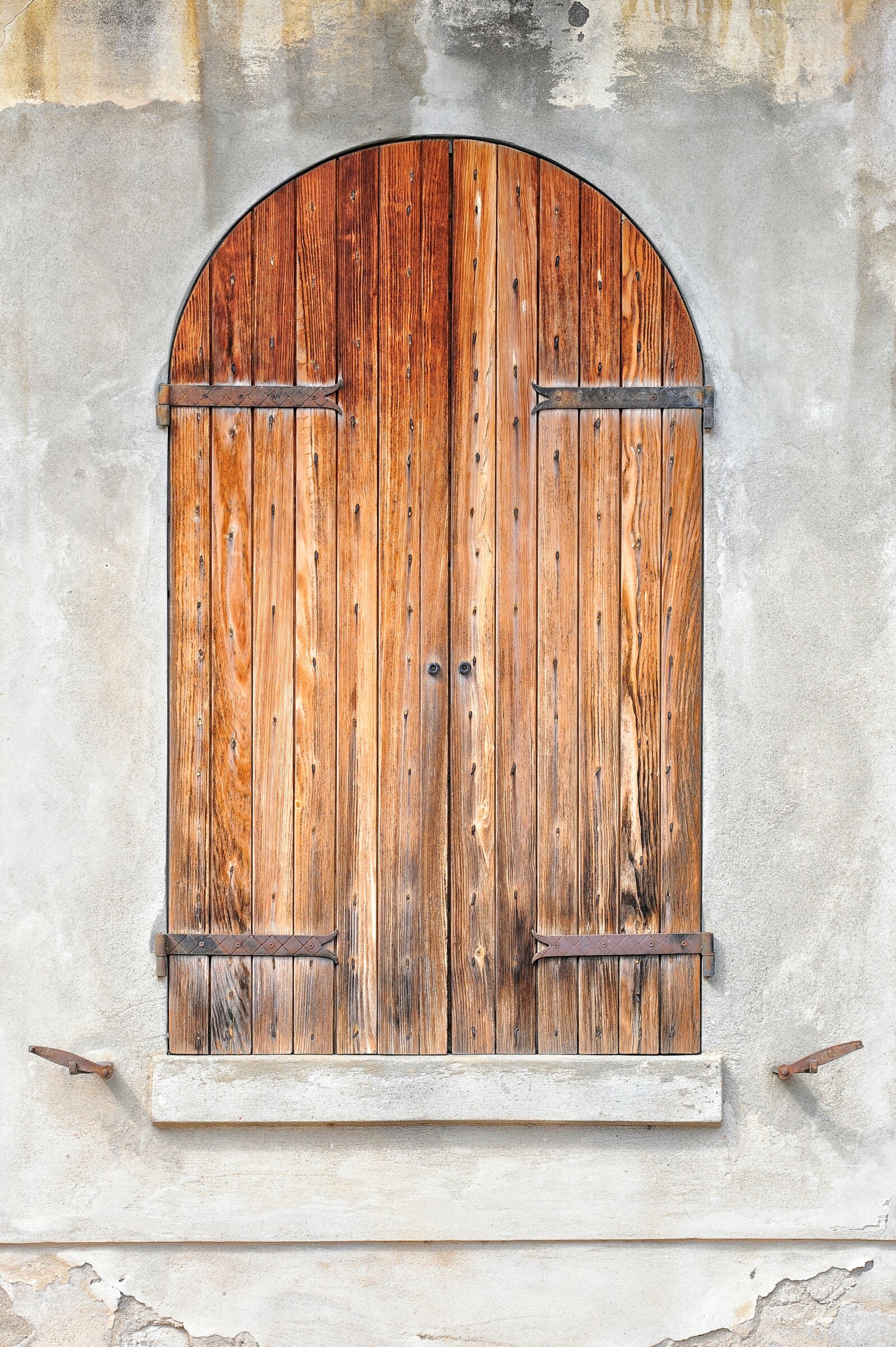 Nikon D700 sample photo. Window, wood, texture photography