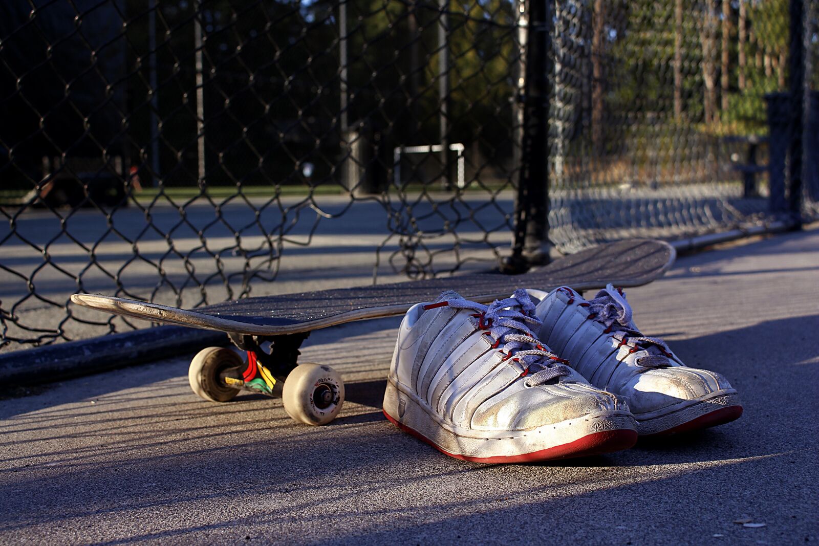 Canon EOS 700D (EOS Rebel T5i / EOS Kiss X7i) sample photo. Skateboard, shoes, skate photography
