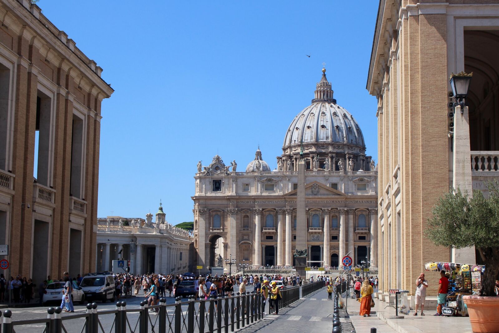 Canon EOS 100D (EOS Rebel SL1 / EOS Kiss X7) sample photo. Rome, italy, vatican photography