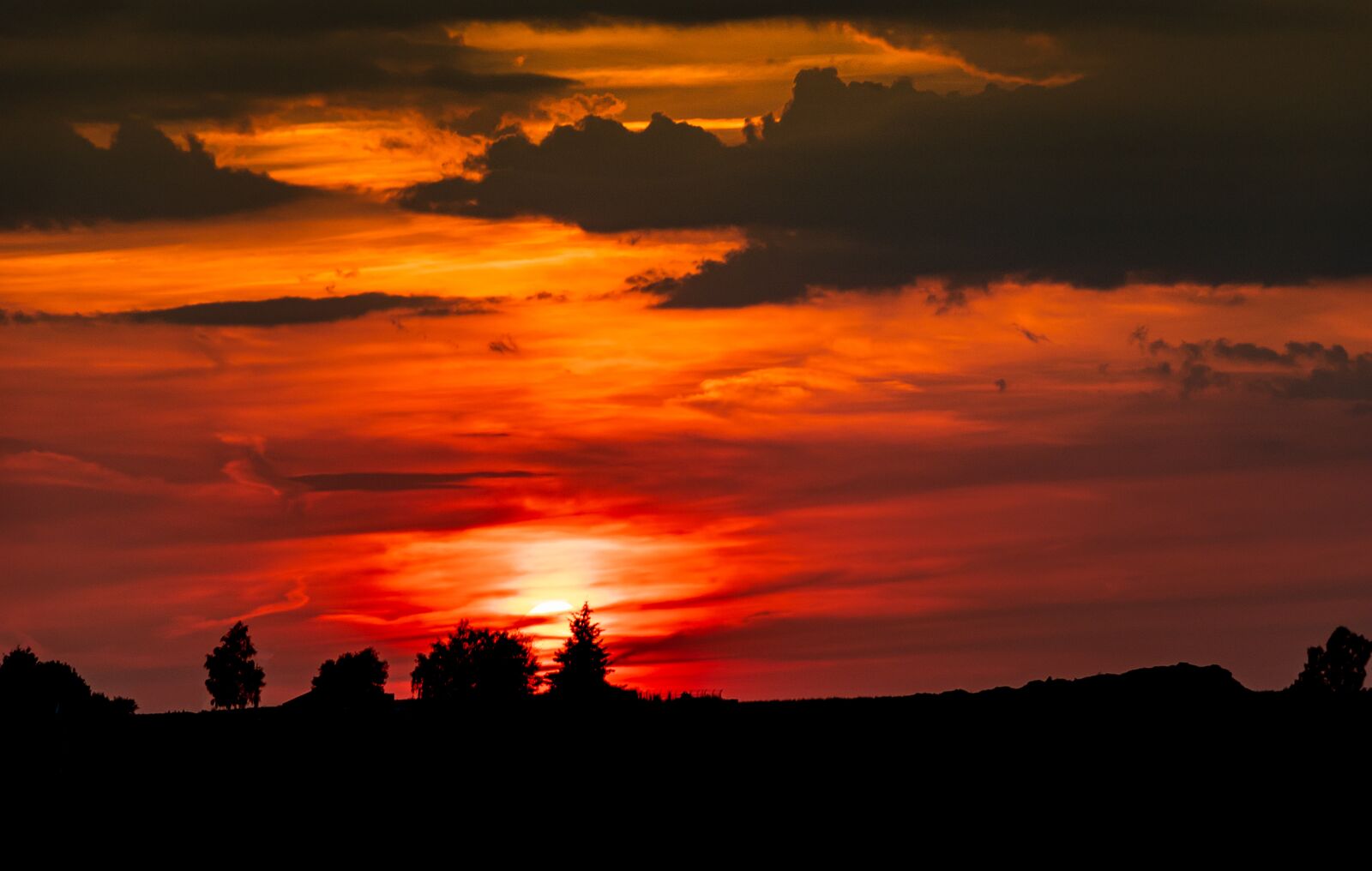 Canon EF-S 18-135mm F3.5-5.6 IS STM sample photo. Sunset, sky, afterglow photography