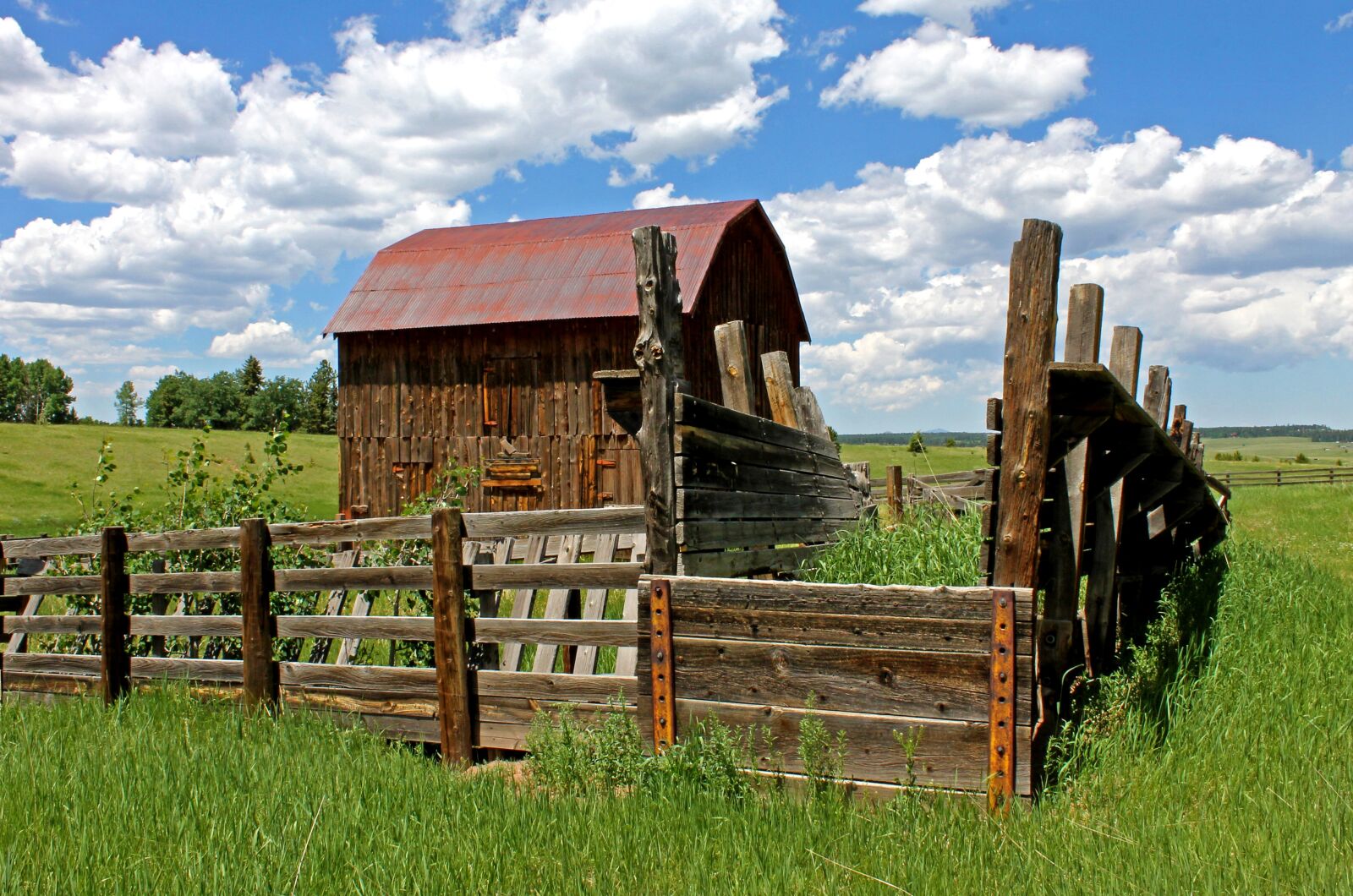 Canon EOS 1100D (EOS Rebel T3 / EOS Kiss X50) sample photo. Old barn, barn, colorado photography