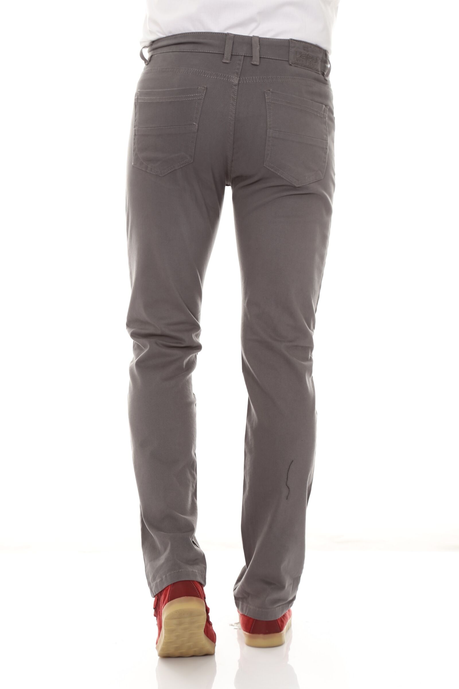Canon EOS 6D + Canon EF 24-105mm F4L IS USM sample photo. Male, pants, fashion photography