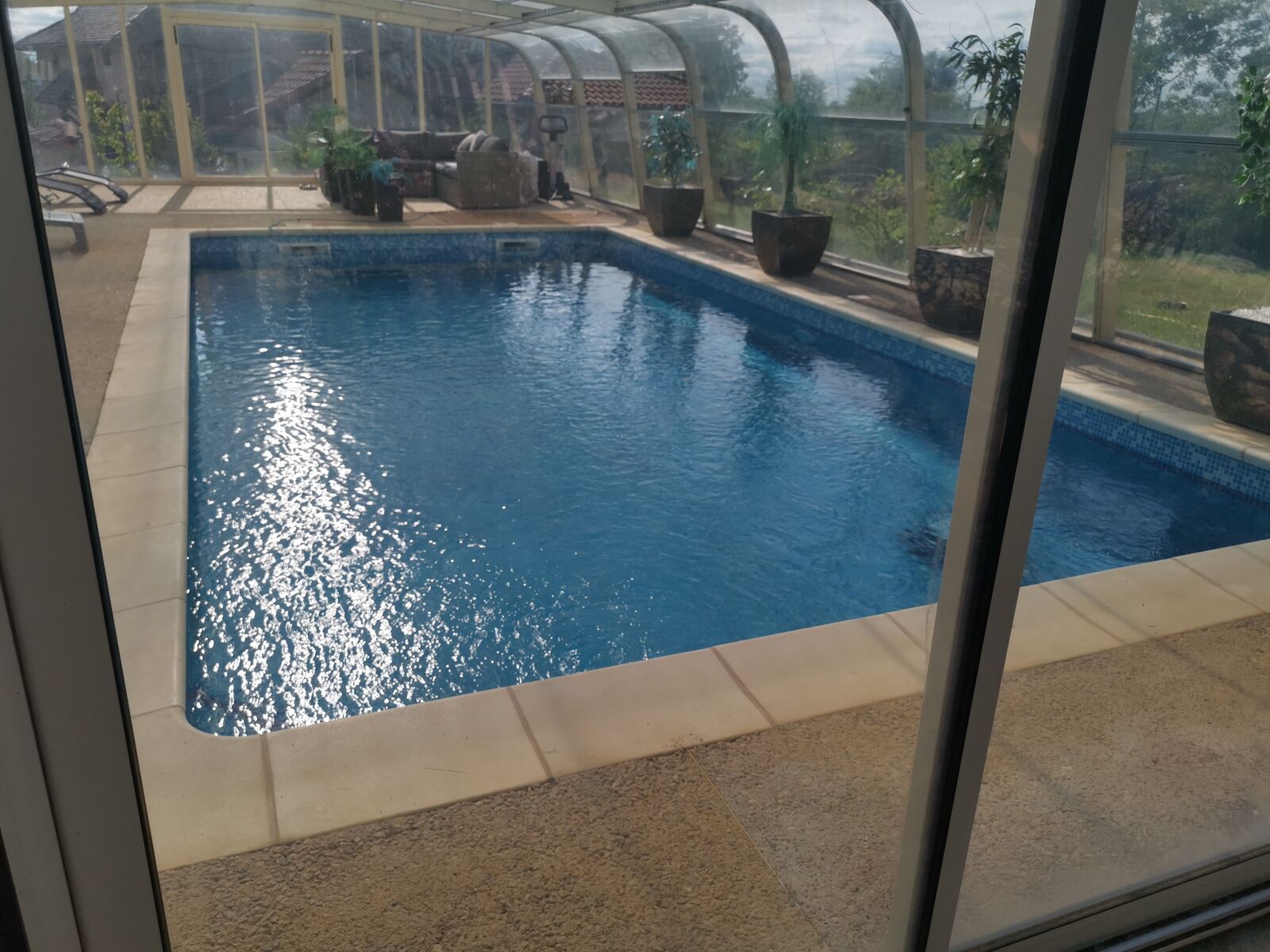 HUAWEI LYA-L29 sample photo. Swimming pool, shelter, water photography