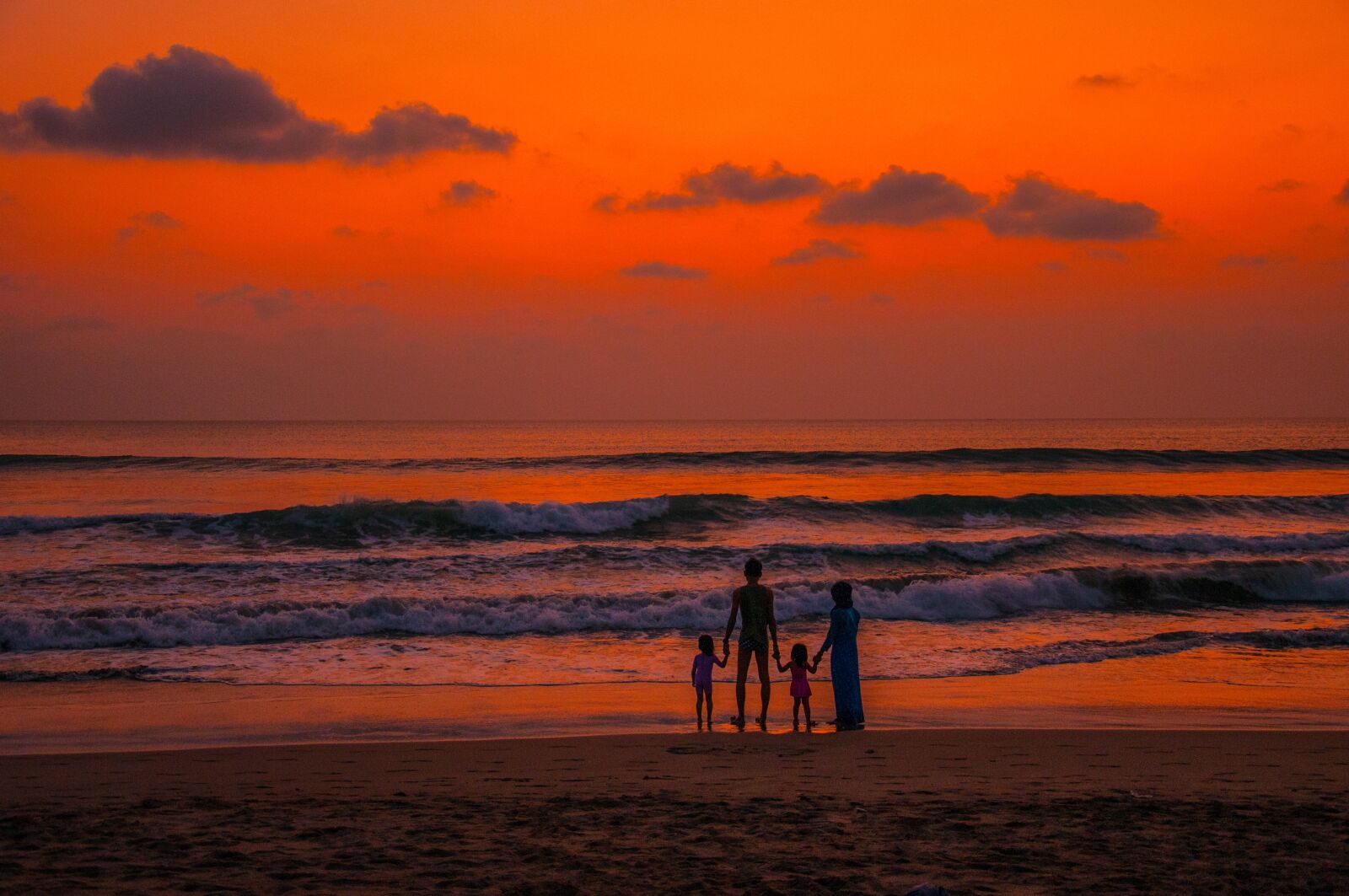 Nikon D300S sample photo. Beach, sunset, family photography