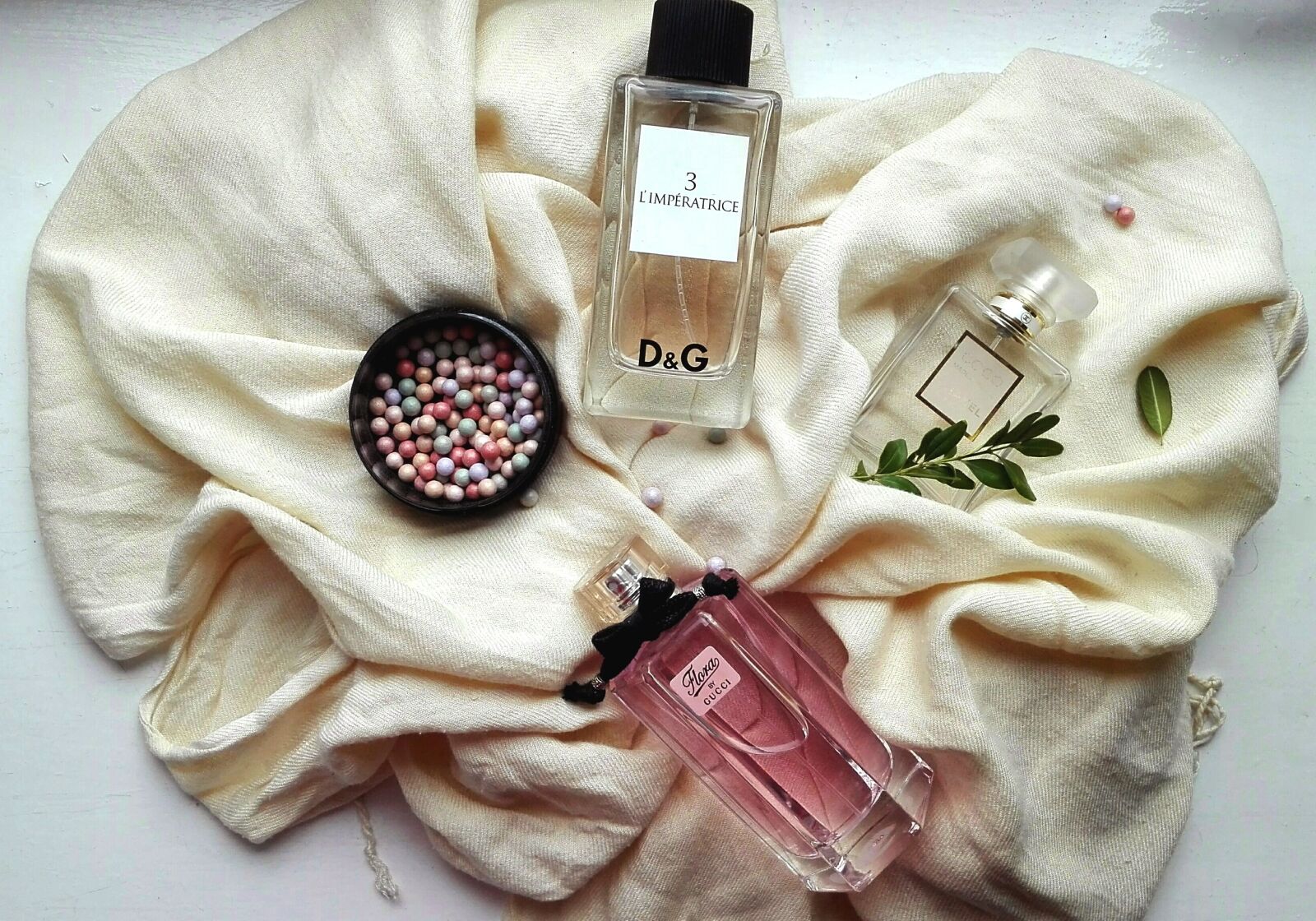HUAWEI Cherry Mini sample photo. Perfume, cosmetics, women photography
