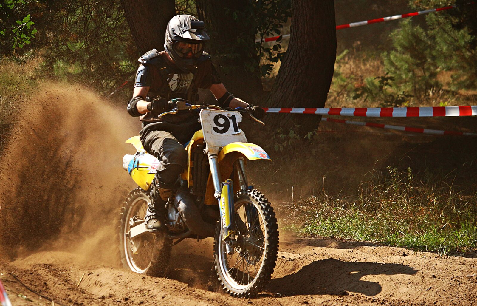 Canon EOS 100D (EOS Rebel SL1 / EOS Kiss X7) sample photo. Motocross, enduro, motorsport photography