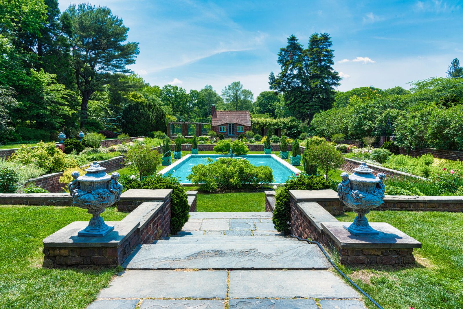 Nikon D750 sample photo. Garden, summer solstice, water photography
