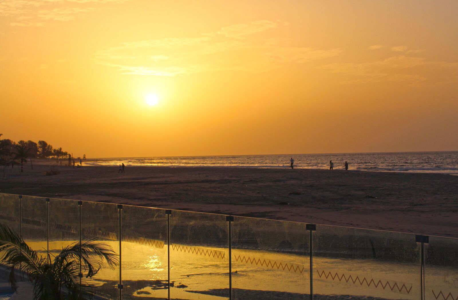 Canon EOS 600D (Rebel EOS T3i / EOS Kiss X5) sample photo. Sunset, beach, beach sunset photography