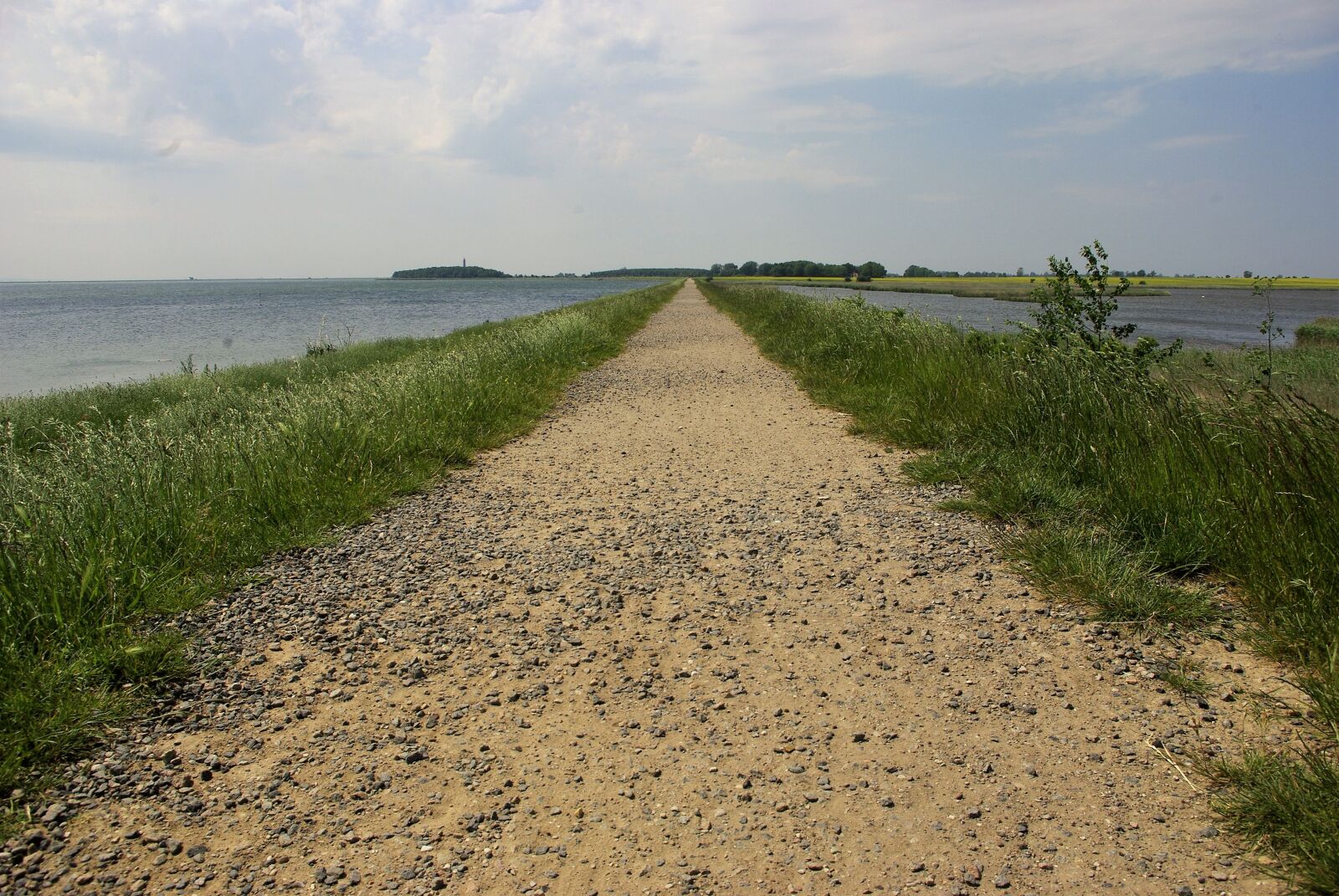Pentax K-m (K2000) sample photo. Away, walk, dike photography