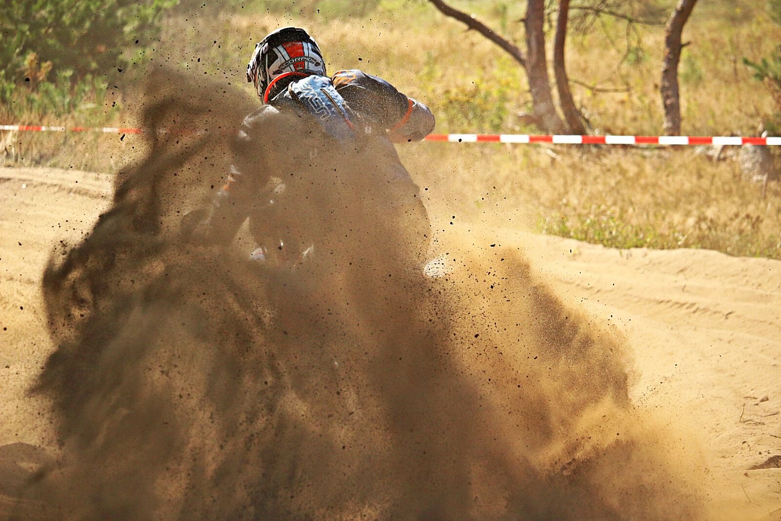 Canon EOS 100D (EOS Rebel SL1 / EOS Kiss X7) sample photo. Motocross, enduro, motorsport photography