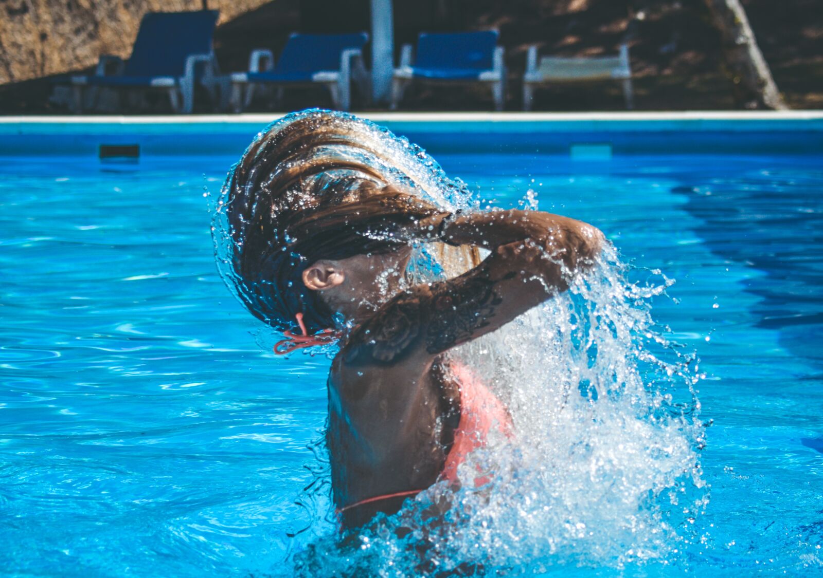 Nikon D3300 sample photo. Pool, water, leaking photography