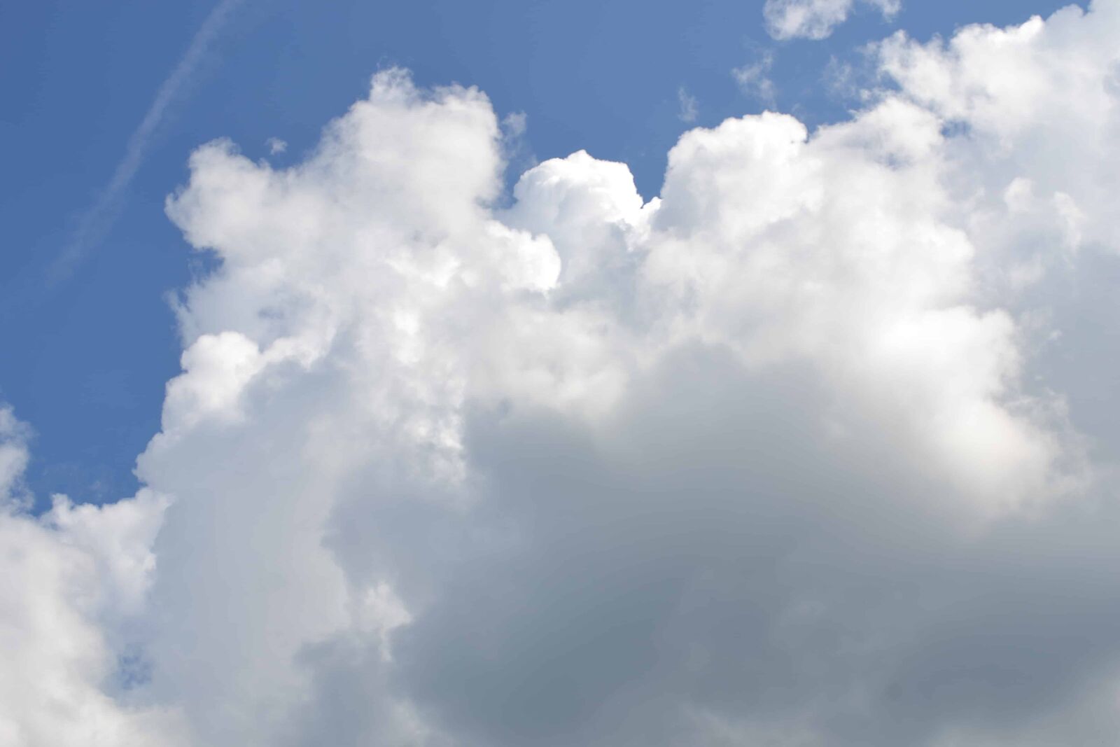 Nikon AF-S DX Micro Nikkor 40mm F2.8 sample photo. Sky, nature, atmosphere, cloud photography