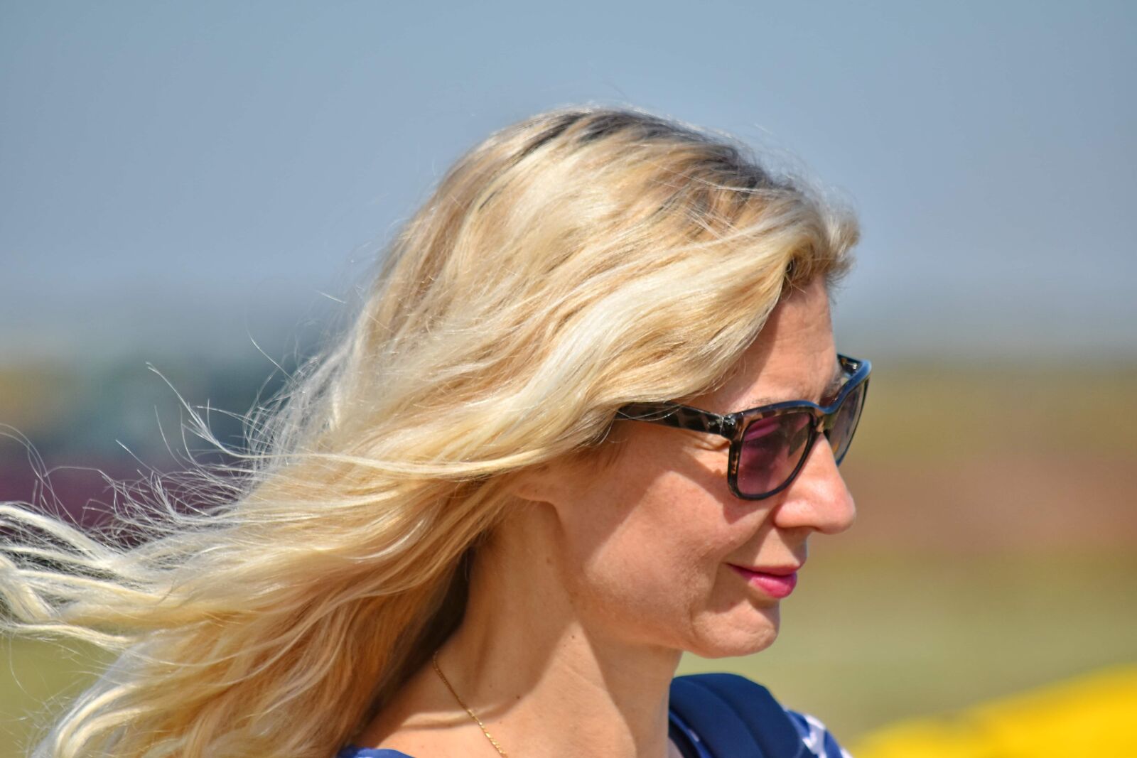 Nikon D5500 sample photo. Beautiful photo, hairstyle, wind photography