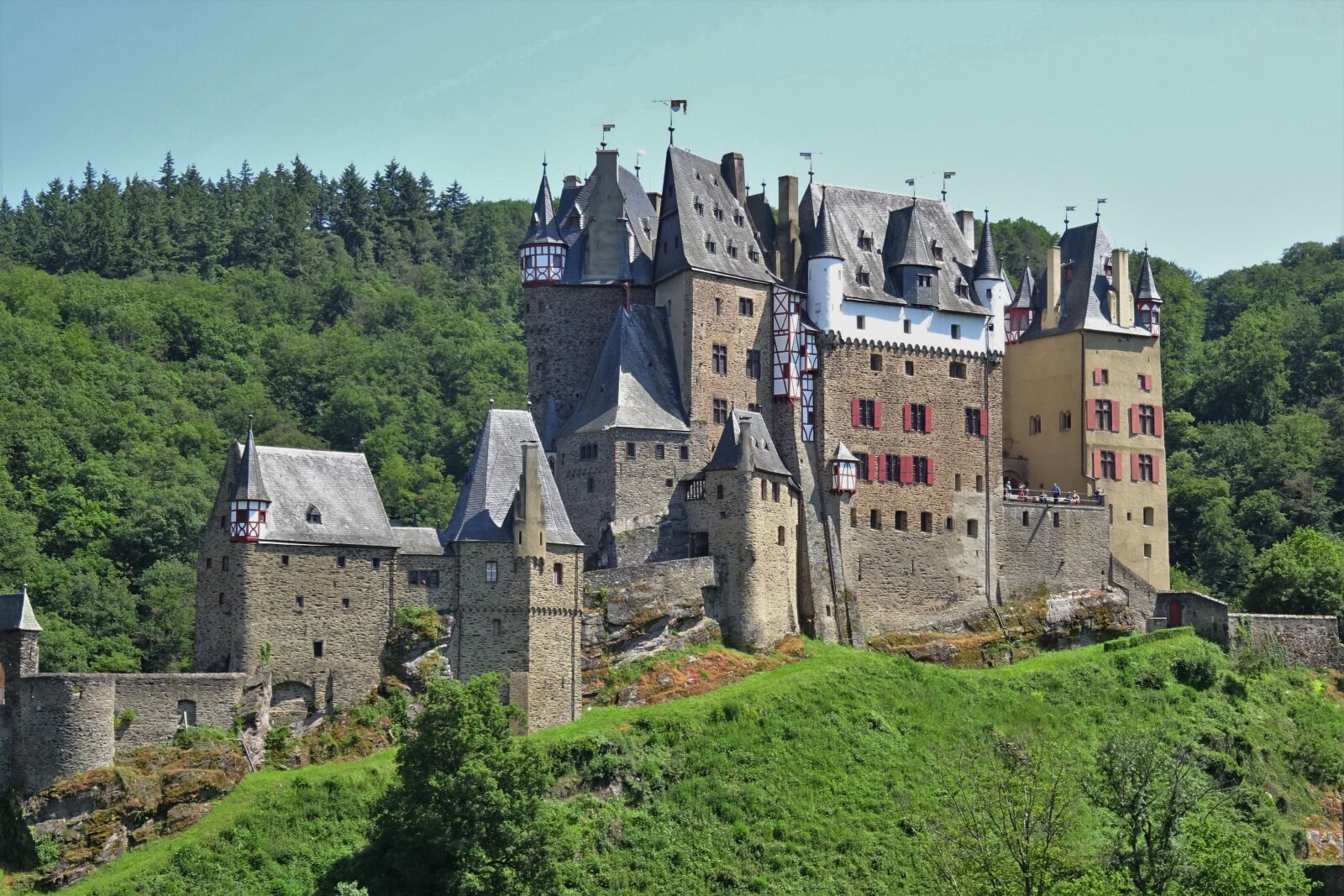 Sony Cyber-shot DSC-WX350 sample photo. Castle, fairytale castle, burg photography