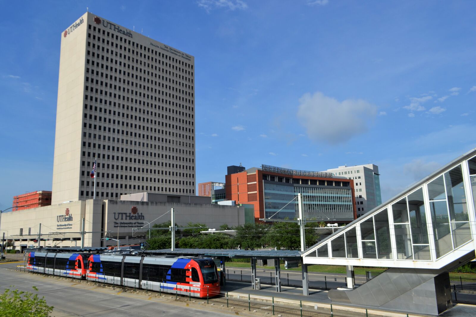 Nikon D3100 sample photo. Houston, metro-rail, train photography