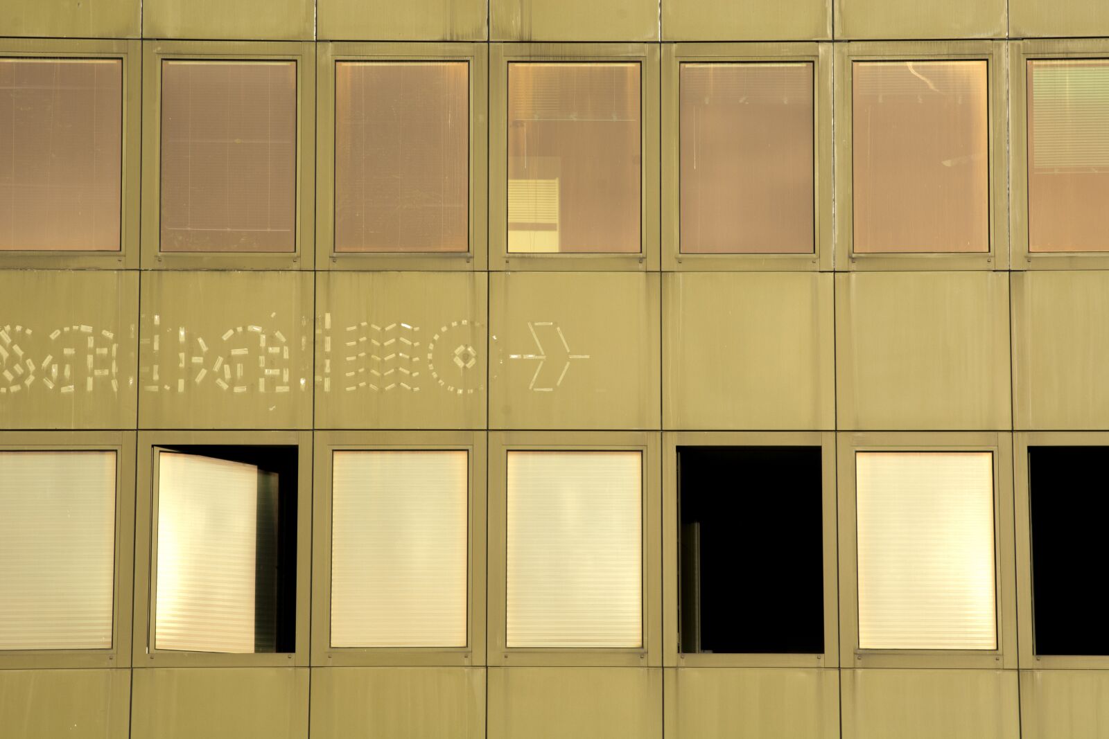 Nikon D7100 sample photo. Window, old, building photography