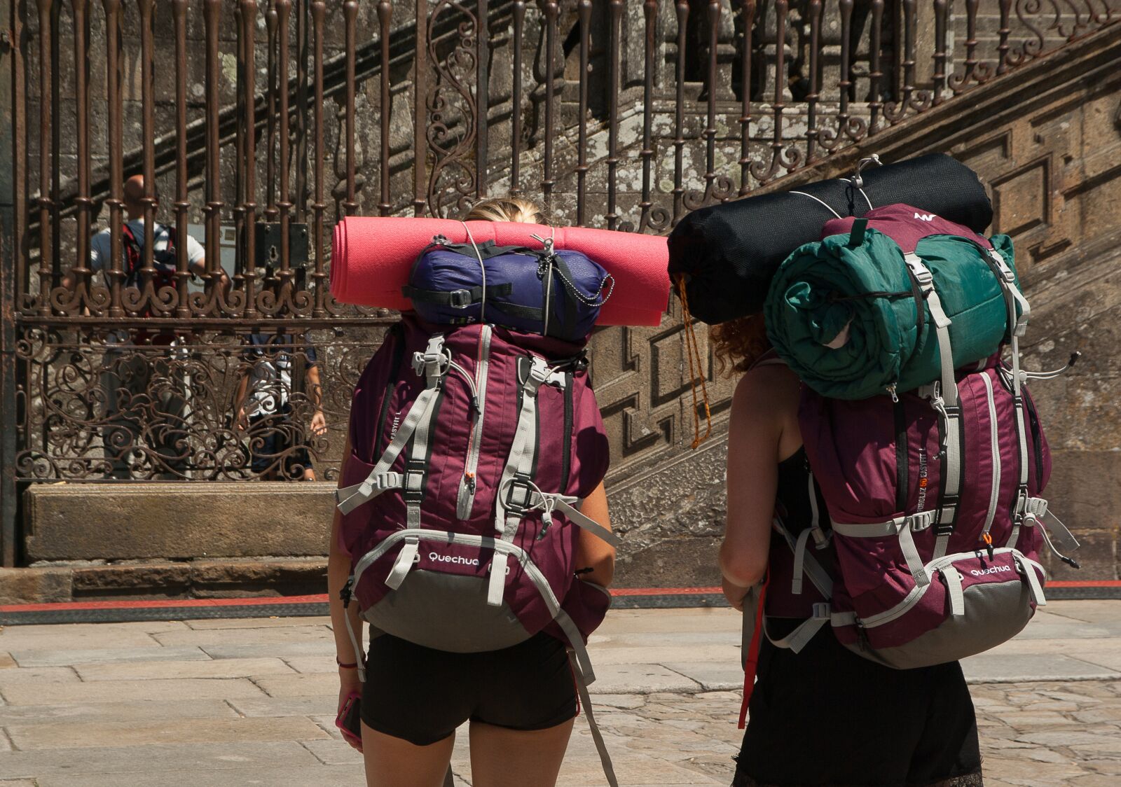 Pentax K10D sample photo. Walkers, backpacks, path photography