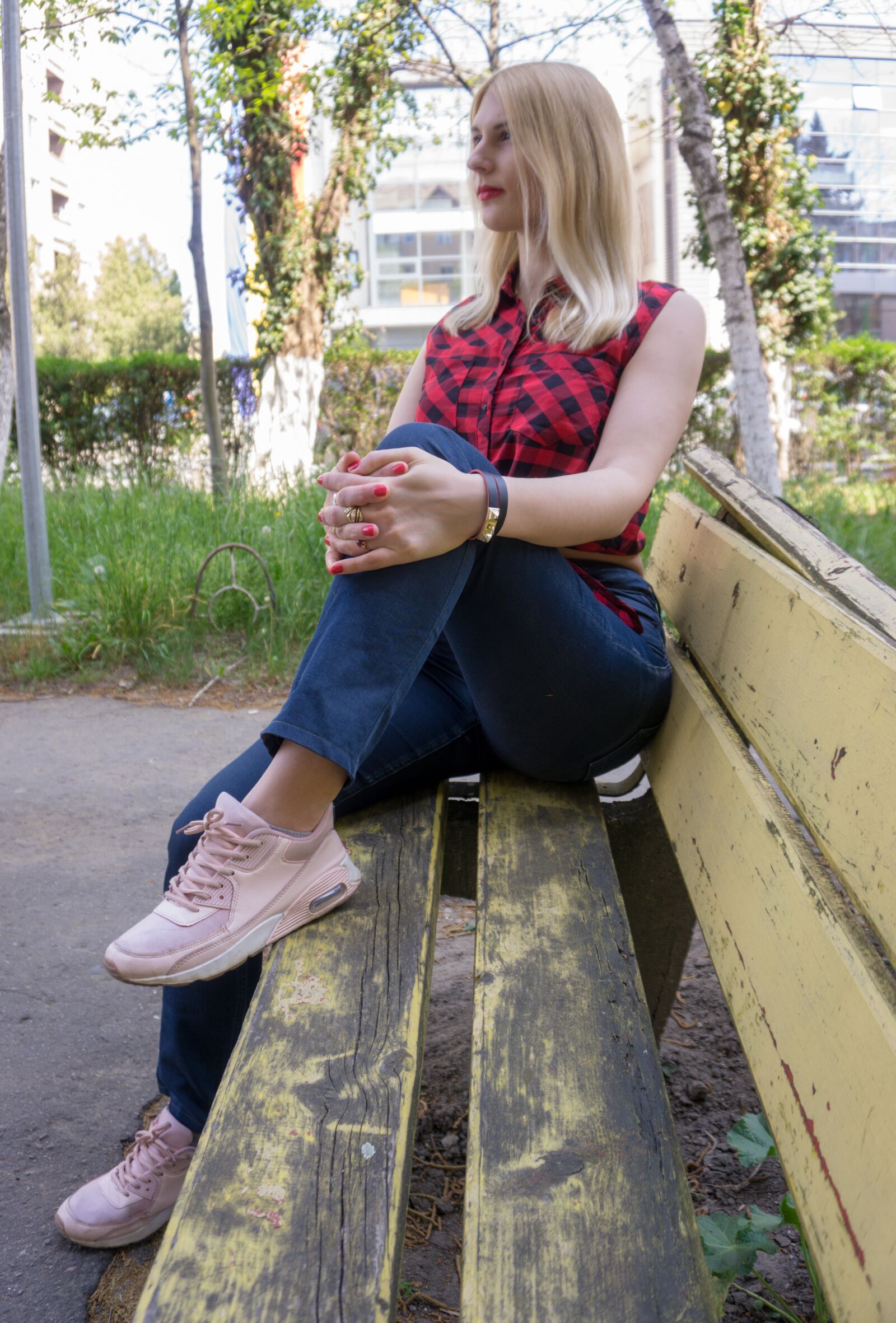 Sony a6000 sample photo. Spring, bench, sitting photography