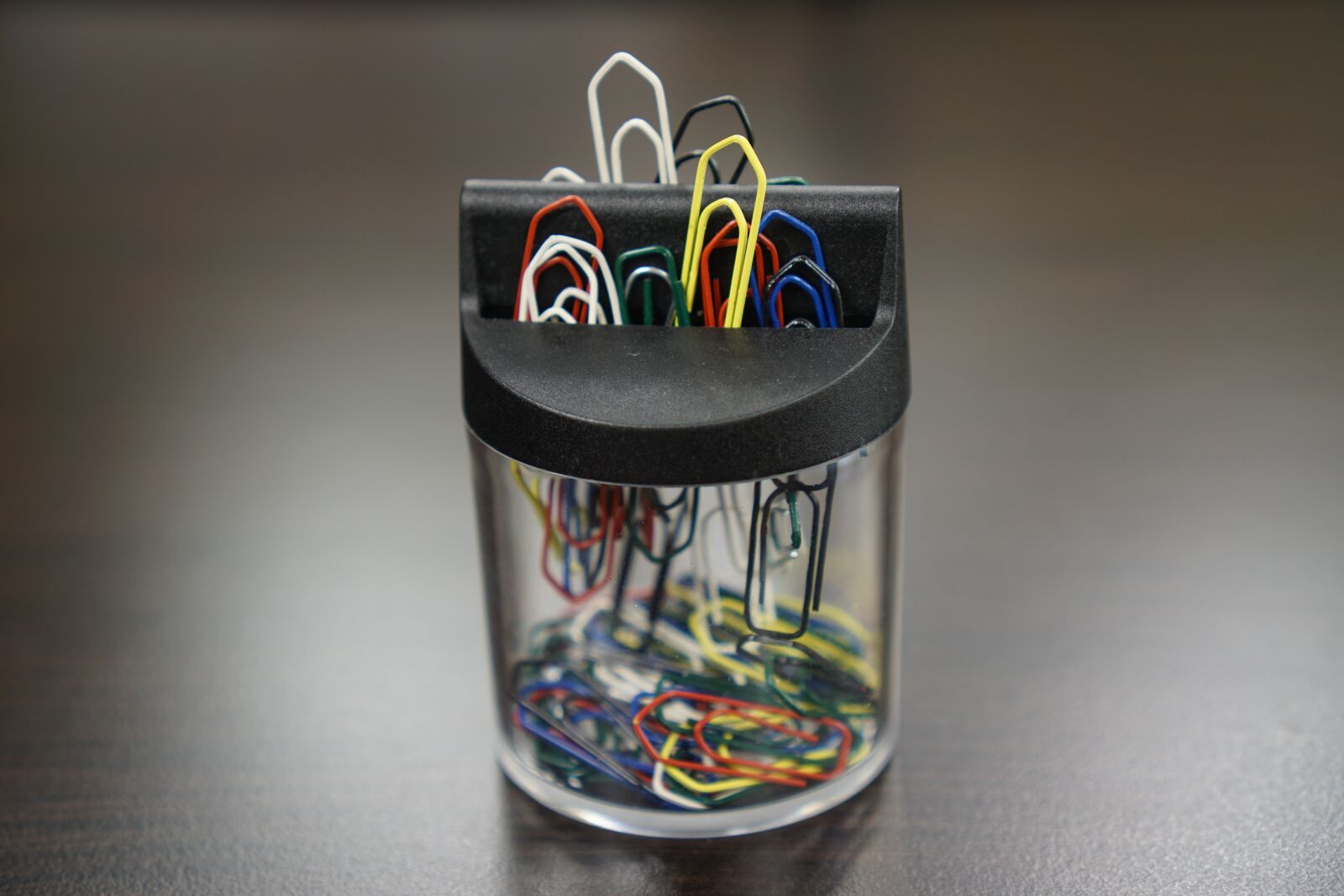 Sony a6000 + Sony E 35mm F1.8 OSS sample photo. Paper clips, binder, office photography